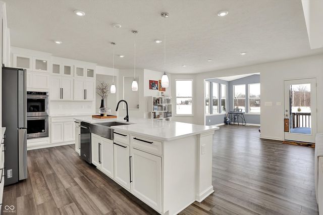 5175 Peachtree Road, Zionsville, IN 46077