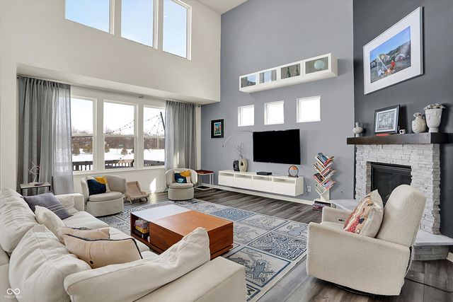 5175 Peachtree Road, Zionsville, IN 46077