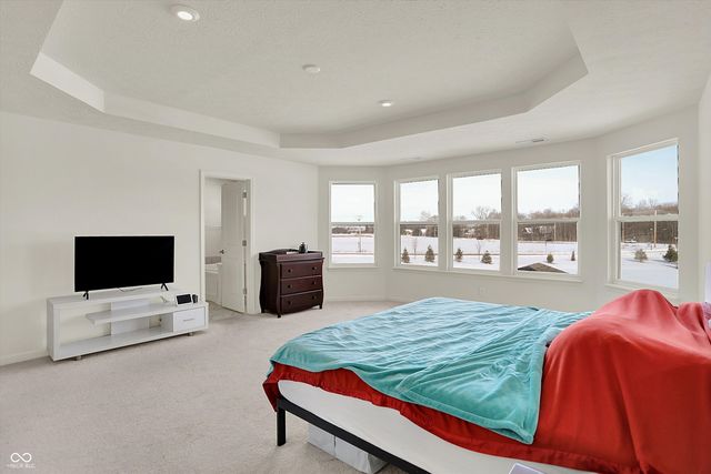 5175 Peachtree Road, Zionsville, IN 46077