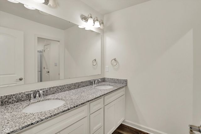 5175 Peachtree Road, Zionsville, IN 46077