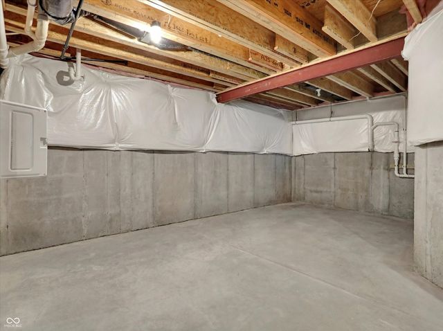 5175 Peachtree Road, Zionsville, IN 46077