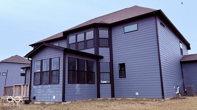 5175 Peachtree Road, Zionsville, IN 46077