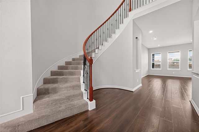 8807 Sedgemoor Drive, Tomball, TX 77375