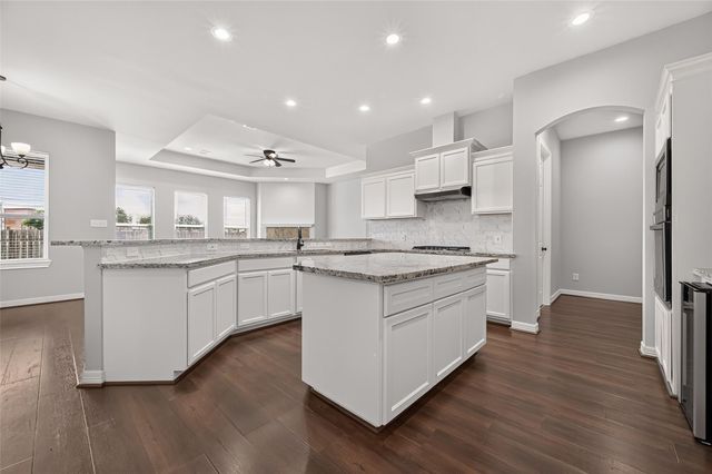 8807 Sedgemoor Drive, Tomball, TX 77375