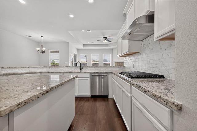 8807 Sedgemoor Drive, Tomball, TX 77375