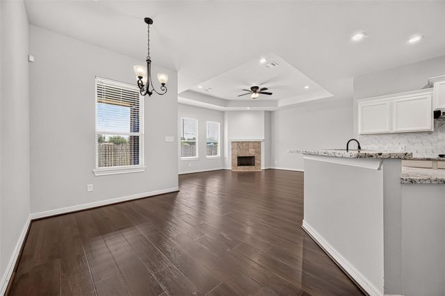 8807 Sedgemoor Drive, Tomball, TX 77375