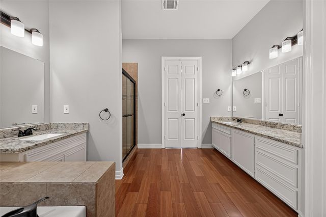 8807 Sedgemoor Drive, Tomball, TX 77375