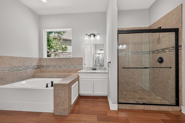 8807 Sedgemoor Drive, Tomball, TX 77375