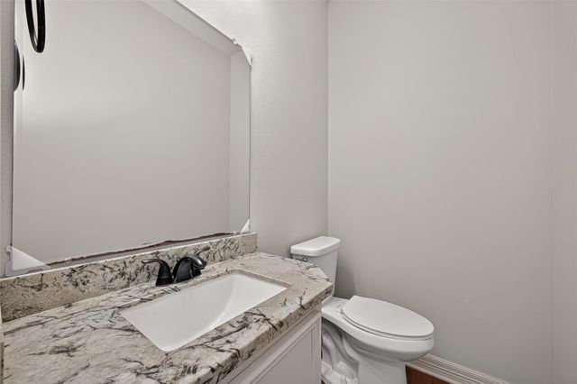 8807 Sedgemoor Drive, Tomball, TX 77375