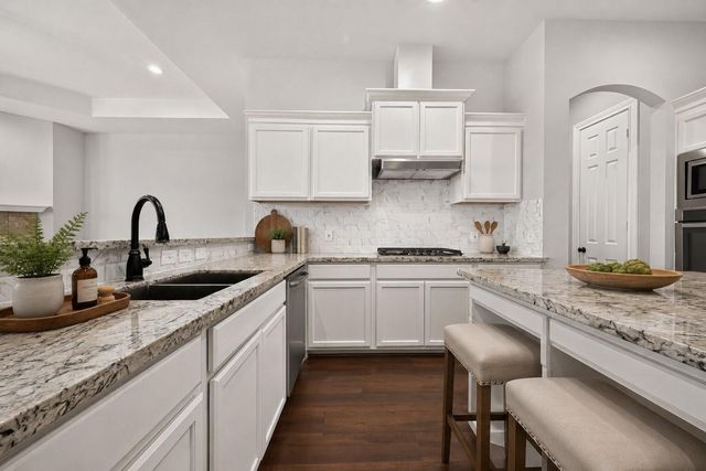 8807 Sedgemoor Drive, Tomball, TX 77375