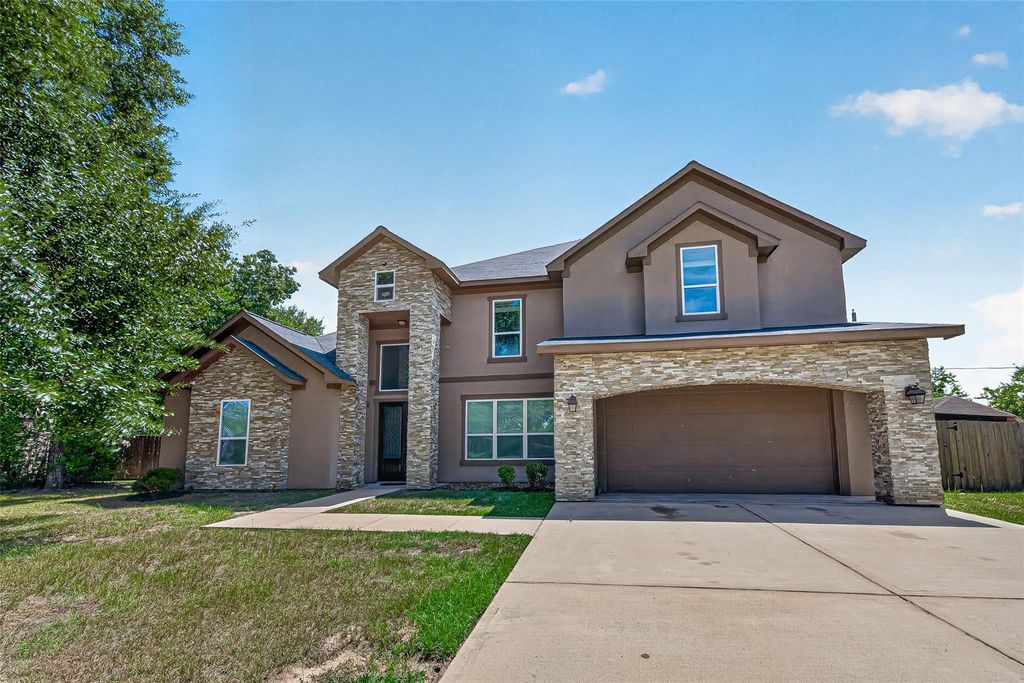 8807 Sedgemoor Drive, Tomball, TX 77375