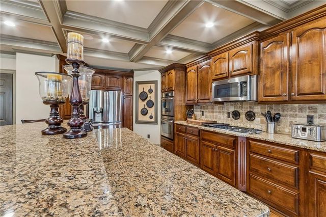 2391 Hopehaven Way, Hoschton, GA 30548