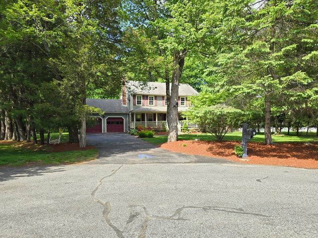 7 Whippoorwill Ln, Ashland, MA 01721
