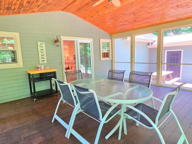 7 Whippoorwill Ln, Ashland, MA 01721
