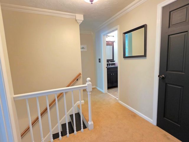 7 Whippoorwill Ln, Ashland, MA 01721
