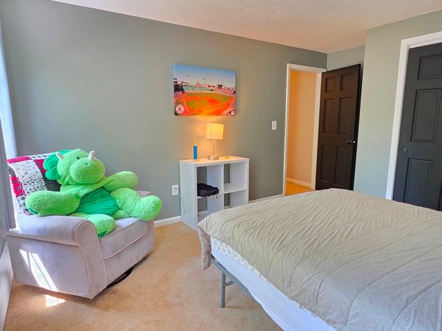 7 Whippoorwill Ln, Ashland, MA 01721