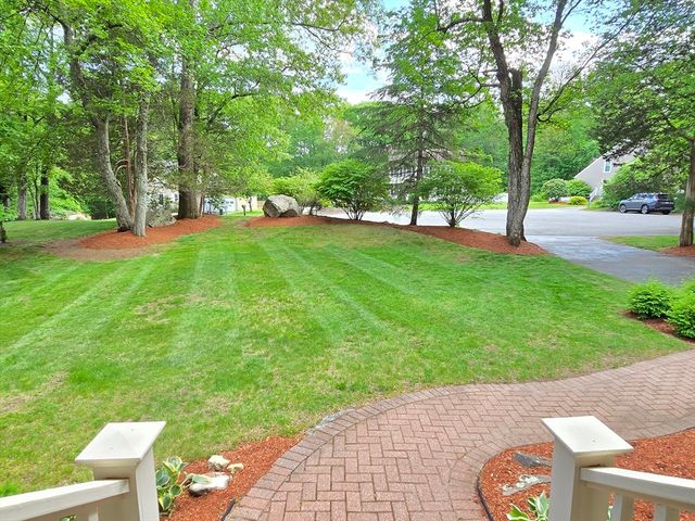 7 Whippoorwill Ln, Ashland, MA 01721