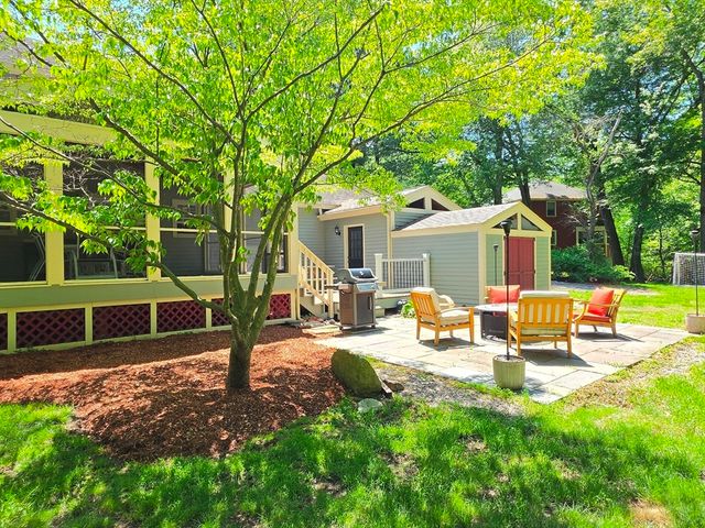 7 Whippoorwill Ln, Ashland, MA 01721