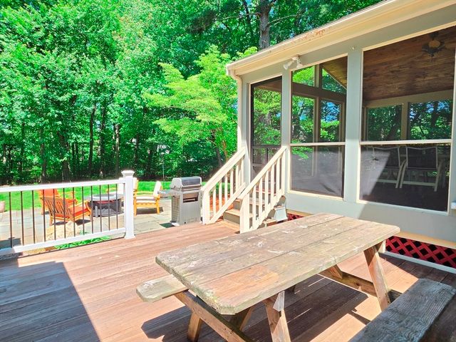 7 Whippoorwill Ln, Ashland, MA 01721