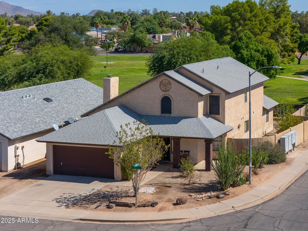 1802 N Center Avenue, Casa Grande, AZ 85122 — photo 2