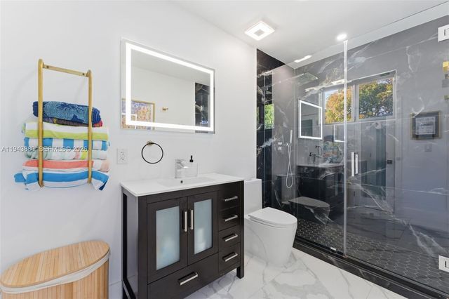 8625 SW 147th St, Palmetto Bay, FL 33158