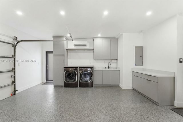 8625 SW 147th St, Palmetto Bay, FL 33158