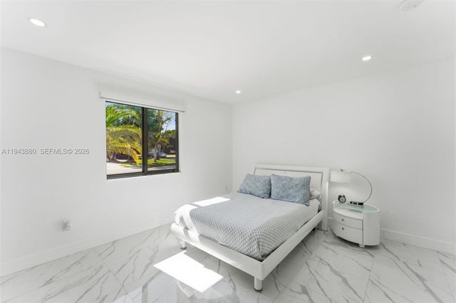 8625 SW 147th St, Palmetto Bay, FL 33158