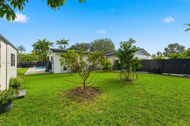 8625 SW 147th St, Palmetto Bay, FL 33158