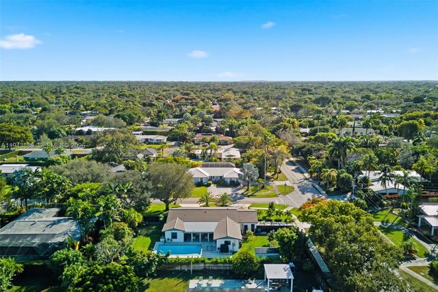 8625 SW 147th St, Palmetto Bay, FL 33158