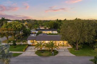 8625 SW 147th St, Palmetto Bay, FL 33158