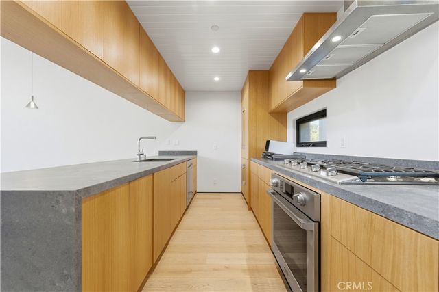 11702 Charnock Road, Los Angeles, CA 90066