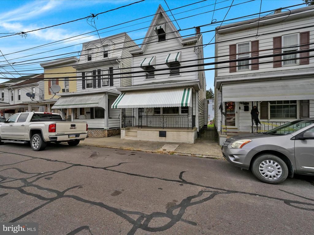 219 S 3RD ST, Saint Clair, PA 17970