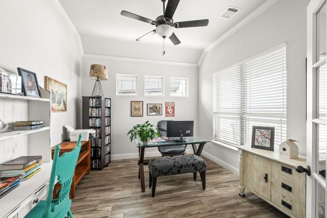 421 Monarch Way, Justin, TX 76247