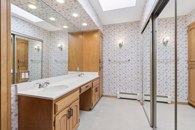 8430 Pennsylvania Road 311, Bloomington, MN 55438