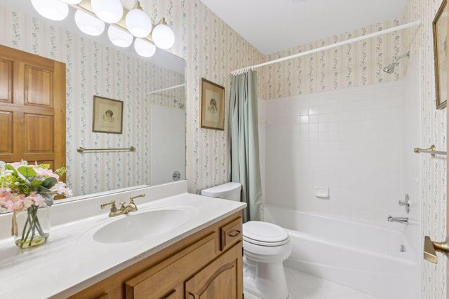 8430 Pennsylvania Road 311, Bloomington, MN 55438