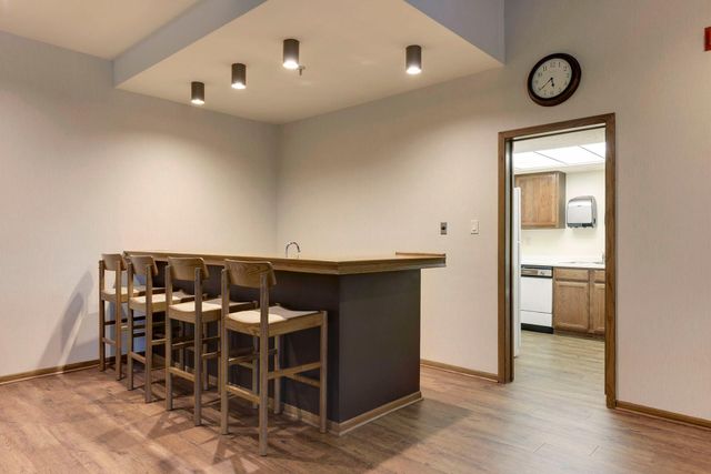 8430 Pennsylvania Road 311, Bloomington, MN 55438