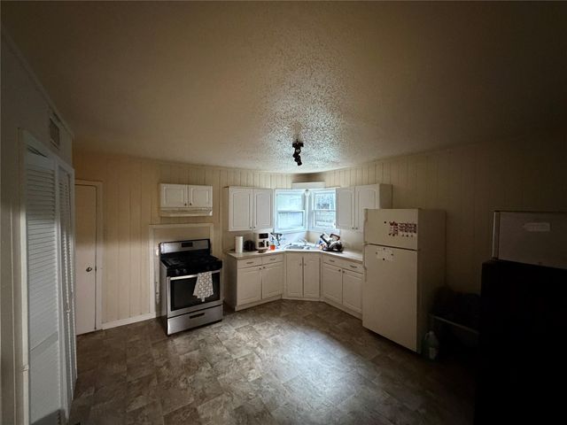 2406 Charleston Street, Houston, TX 77021