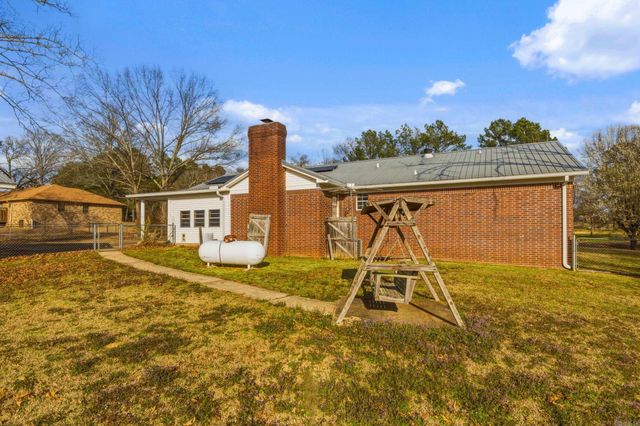 50 Rosewood Drive, Beebe, AR 72012