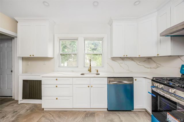 51 Peters Avenue, Hempstead, NY 11550