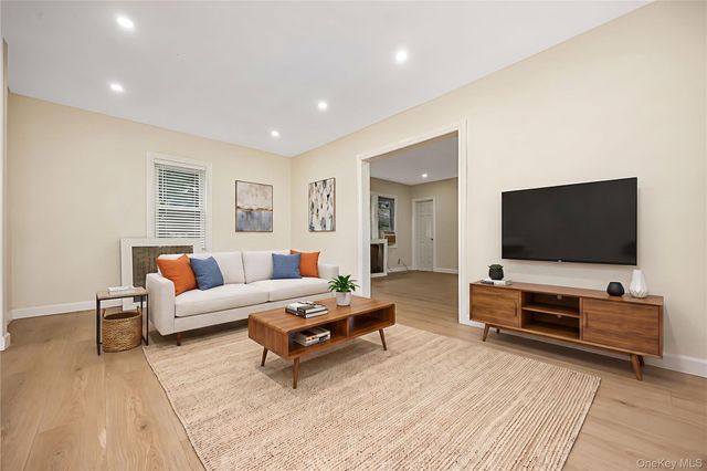 51 Peters Avenue, Hempstead, NY 11550