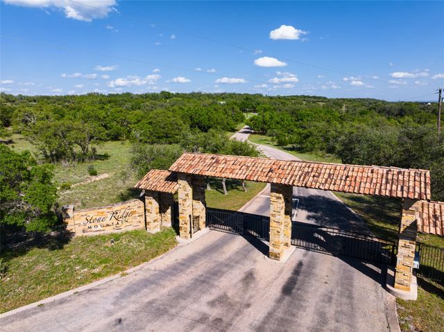 1440 Stone Ridge Mountain DR, Round Mountain, TX 78663