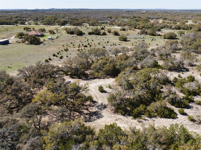 1440 Stone Ridge Mountain DR, Round Mountain, TX 78663