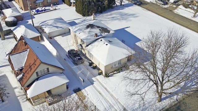 606 S Arlington Heights Road, Arlington Heights, IL 60005