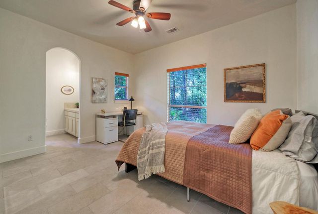 1902 Lakeway BLVD, Lakeway, TX 78734