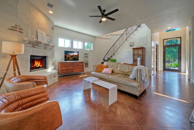 1902 Lakeway BLVD, Lakeway, TX 78734