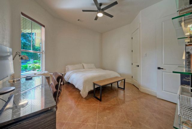 1902 Lakeway BLVD, Lakeway, TX 78734