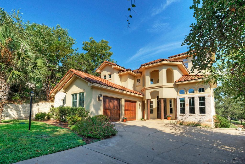 1902 Lakeway BLVD, Lakeway, TX 78734