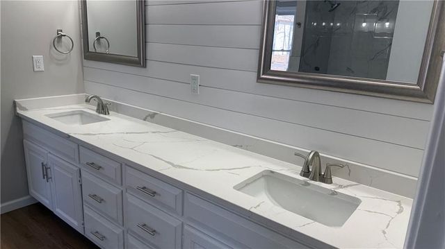 22 Locust Lane, Warrensburg, MO 64093