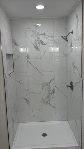 22 Locust Lane, Warrensburg, MO 64093