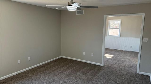 22 Locust Lane, Warrensburg, MO 64093